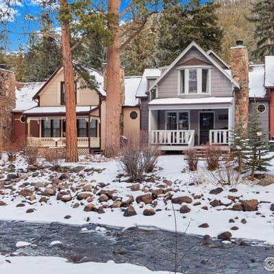 Nana's Cabin on the River, Estes Park CO